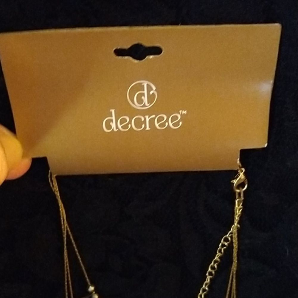 Golden Rhinestone Necklace - Picture 4 of 4